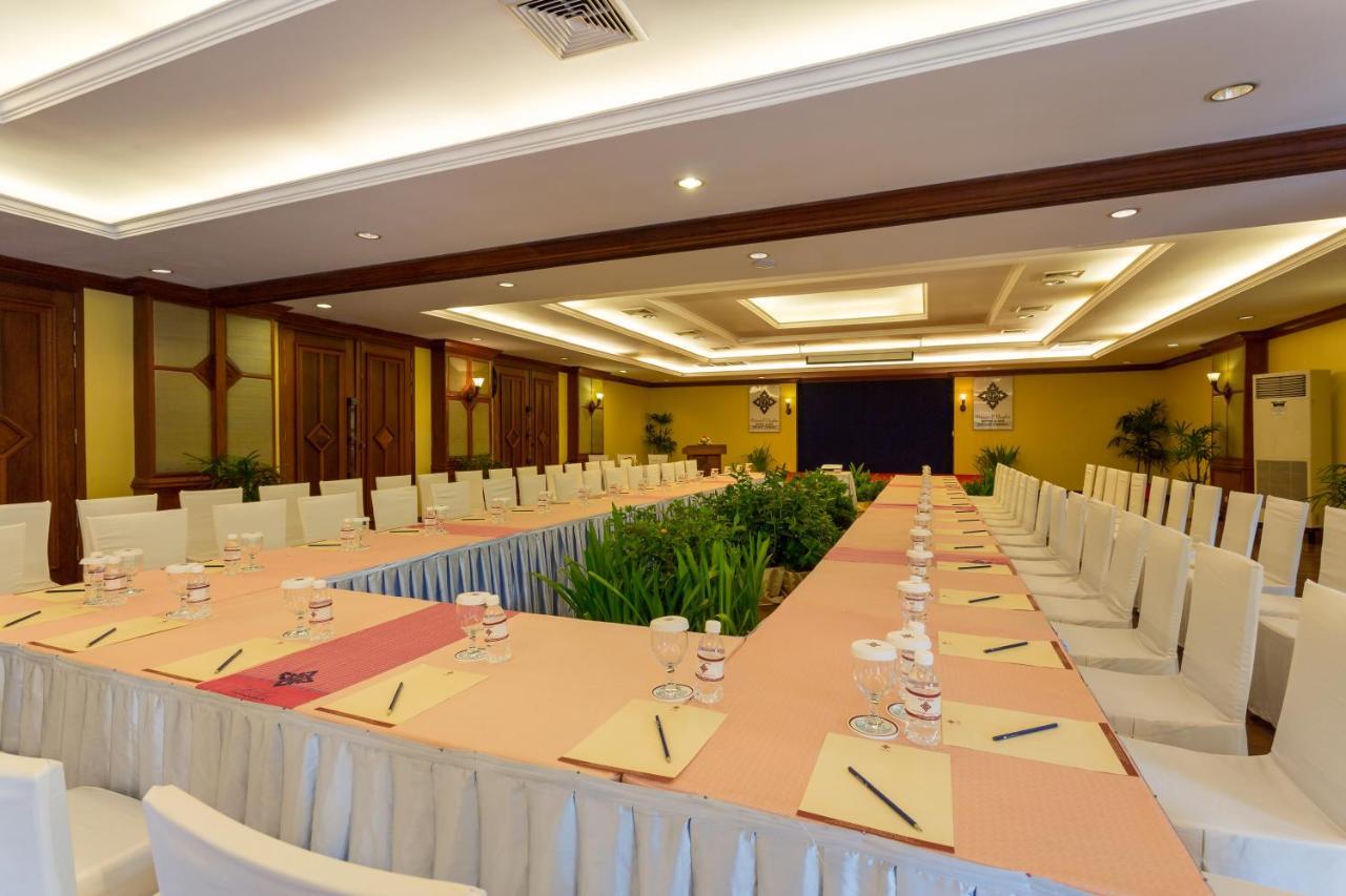 Prince Angkor Hotel & Spa Sziemreap Kültér fotó